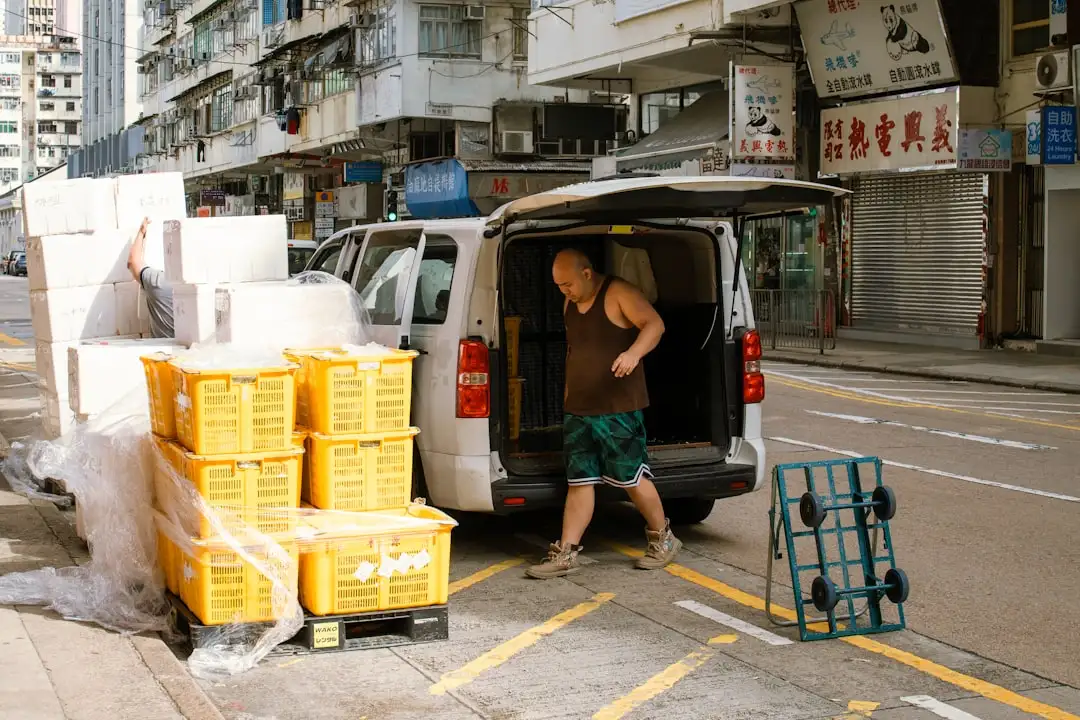 千娱音箱包皮具系列产品技术优势与实用设计解析